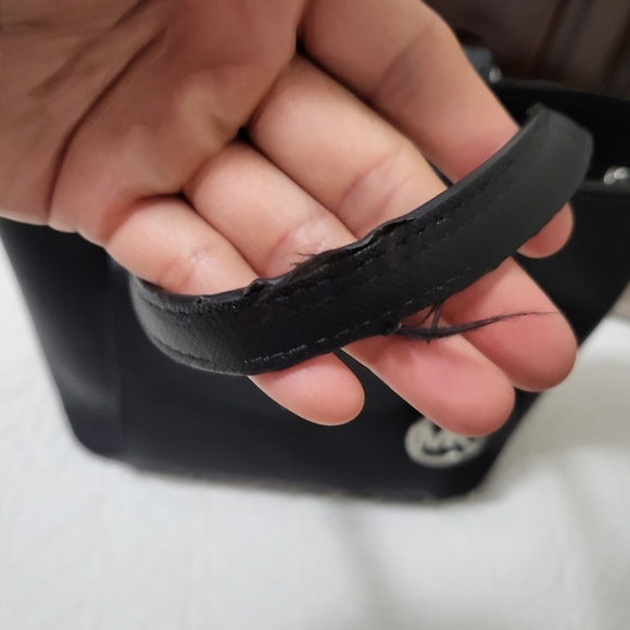 Michael Kors tote purse - Picture 5 of 6